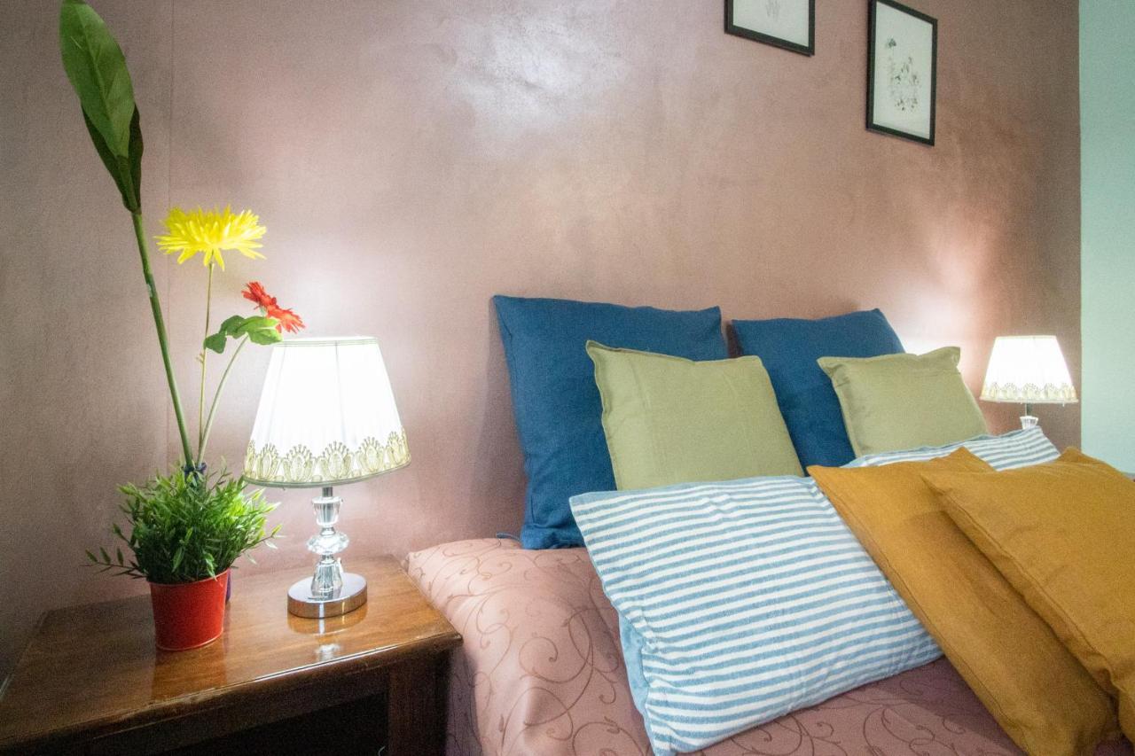 B&B Colorful Suite Yard Rom Eksteriør billede