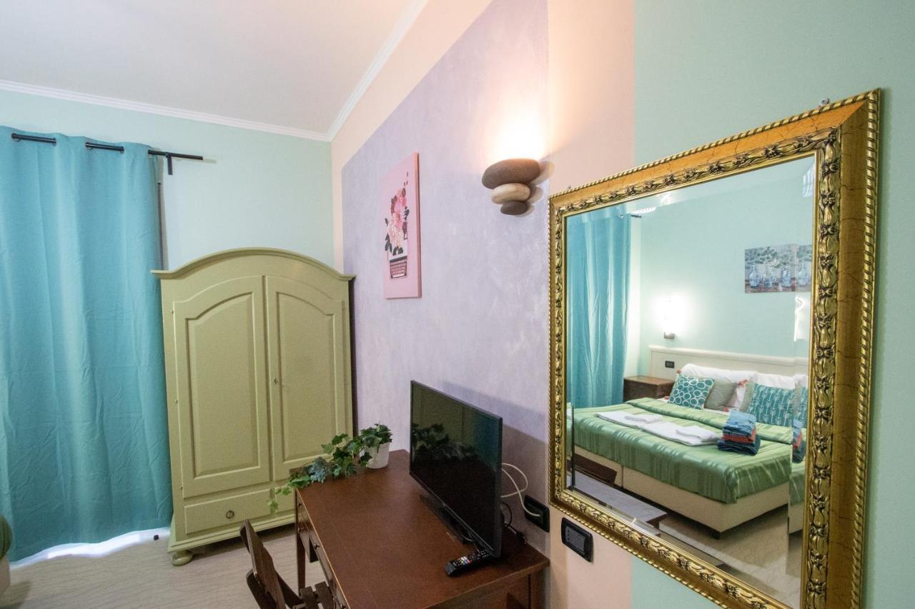 B&B Colorful Suite Yard Rom Eksteriør billede